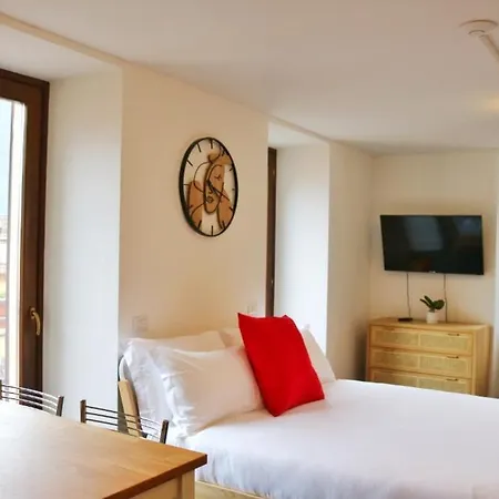Appartement Red - By Myhomeincomo